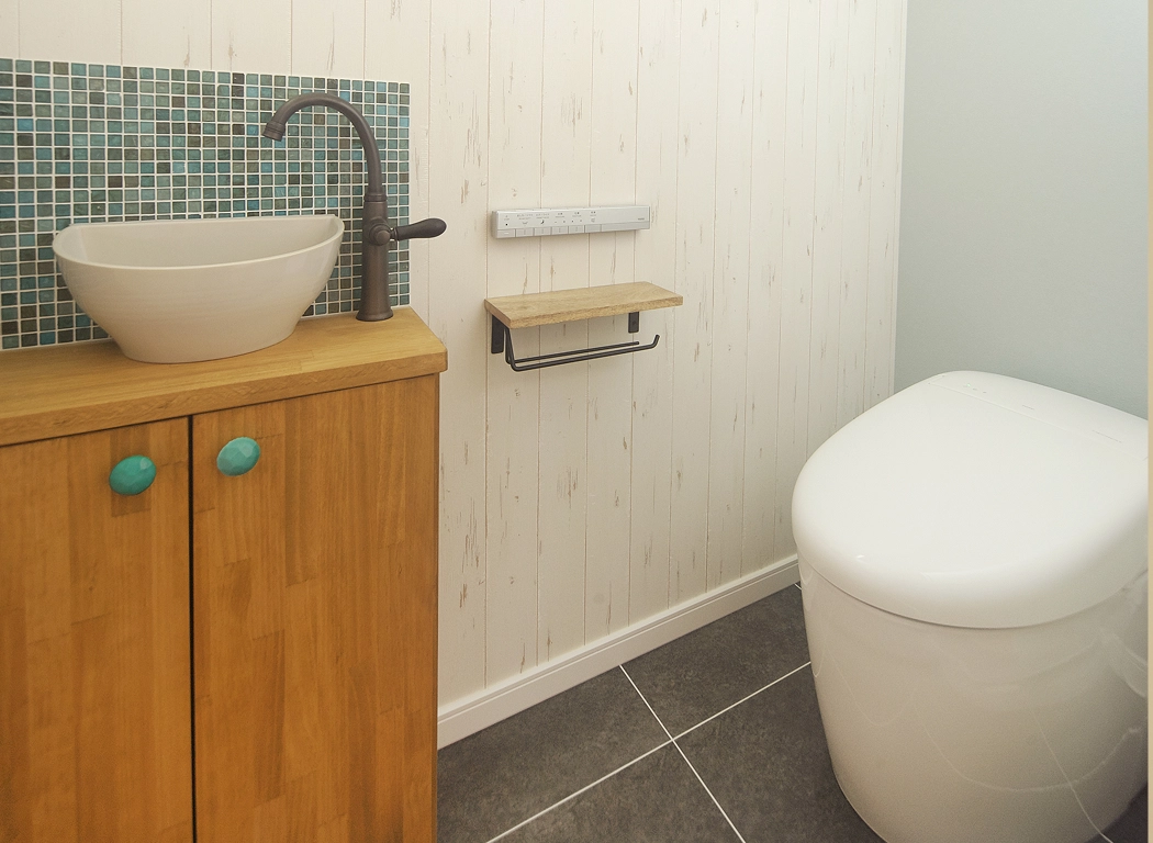 自然素材と曲線がつくるカフェライクな家