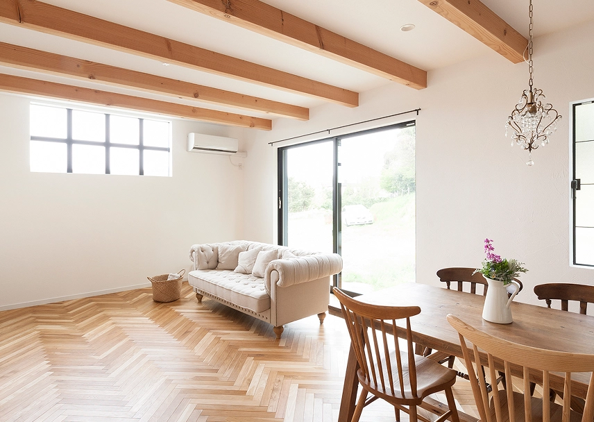 お問い合わせ・ご来場