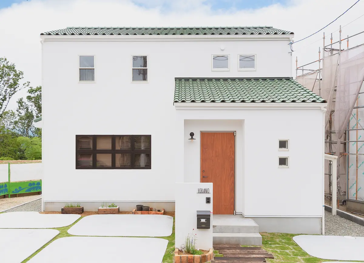 お気に入りの雑貨が映える温かな家